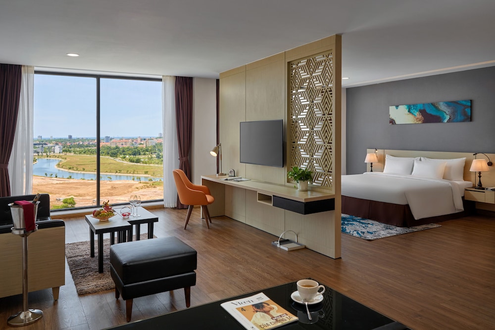 Royal Suite - Photo 1