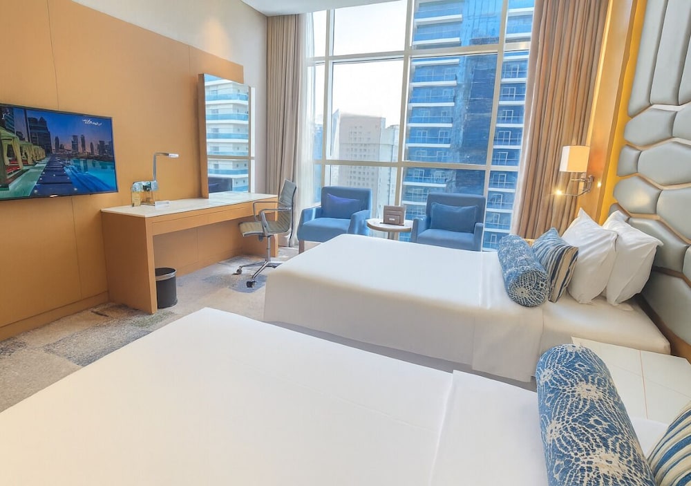 Superior Room Twin, City View with free access to the hotels' private beach at Palm - Jumeirah photo 3