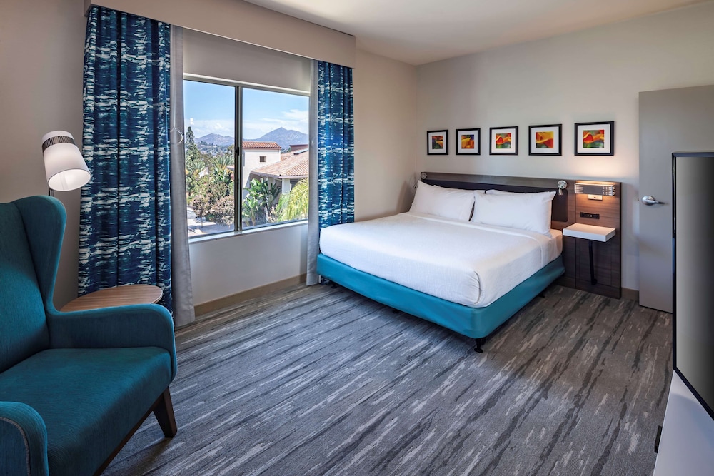 Deluxe Suite, 1 Bedroom - Photo 5