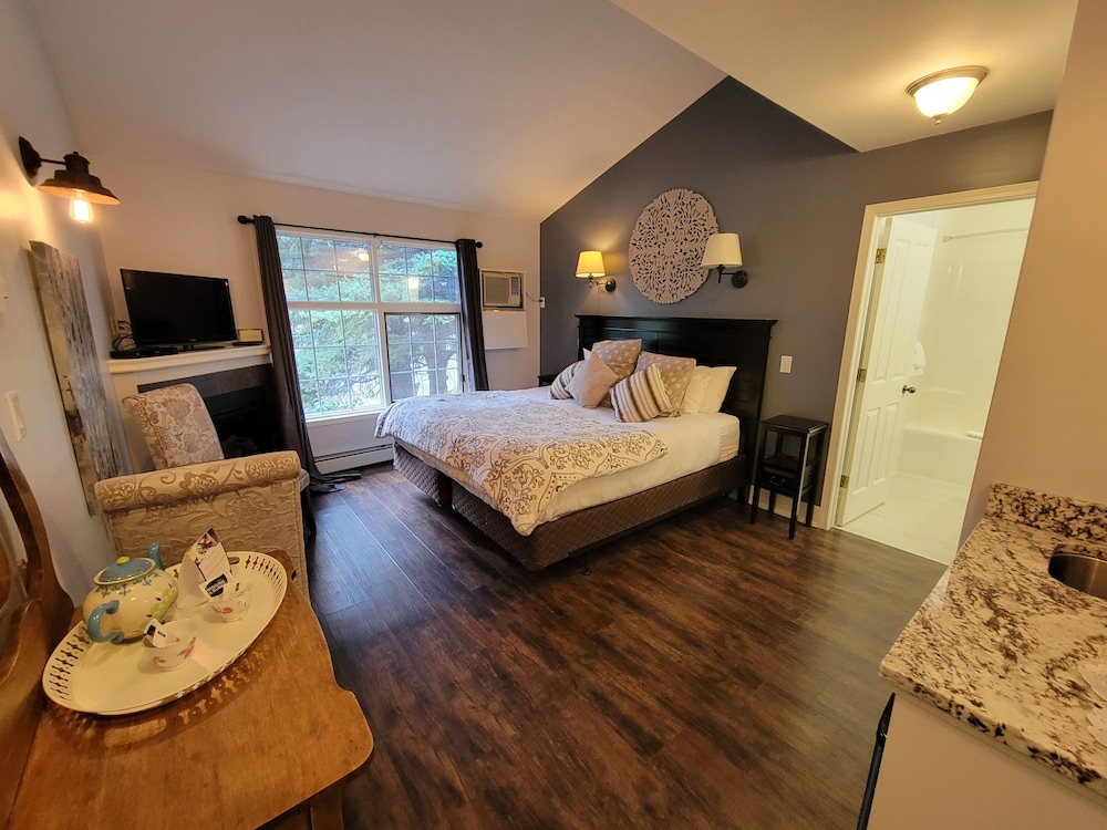 Royal Room photo 1