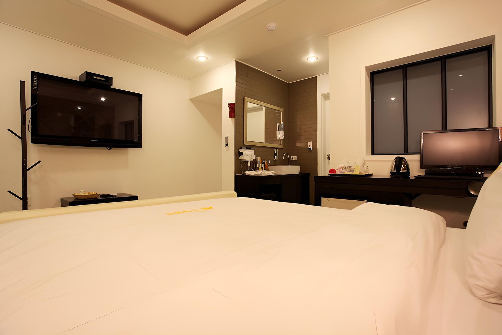 Room (Ruby (baggable 1pc - GTX1660super)) - Photo 3