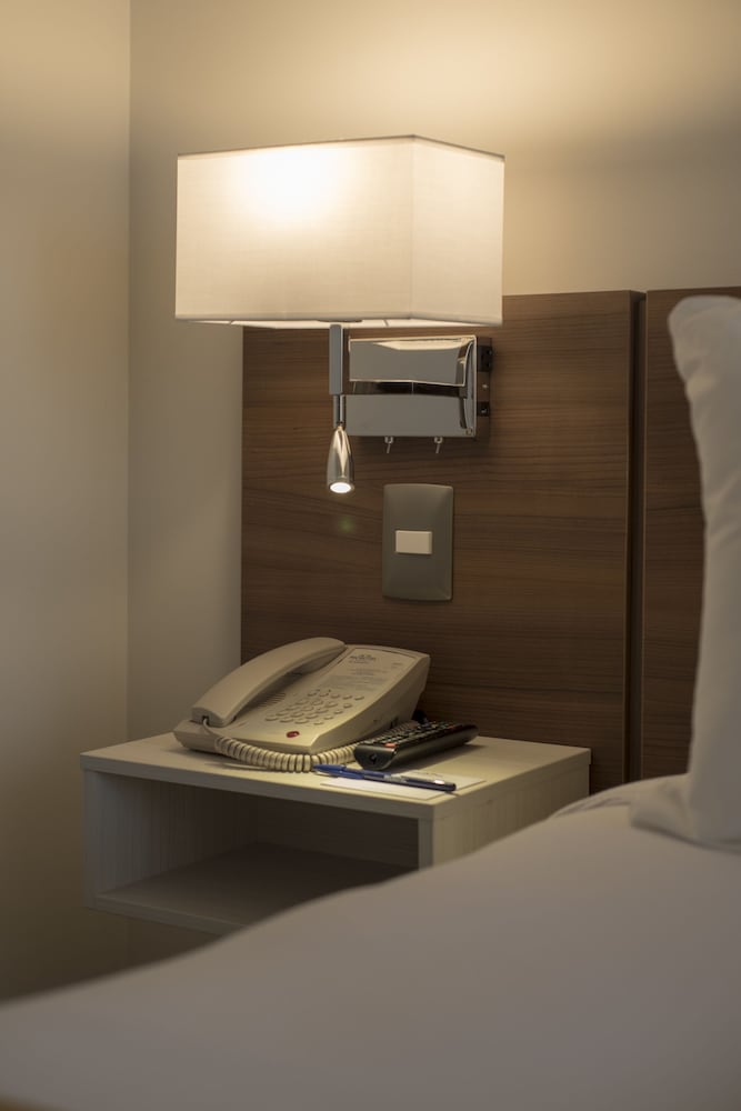 Room, 2 Double Beds, Non Smoking - Photo 3