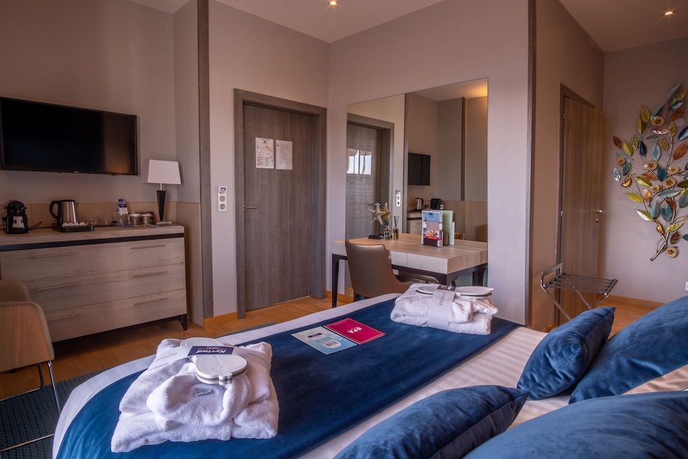 Superior Room, 1 Double Bed (SPA access) - Photo 12