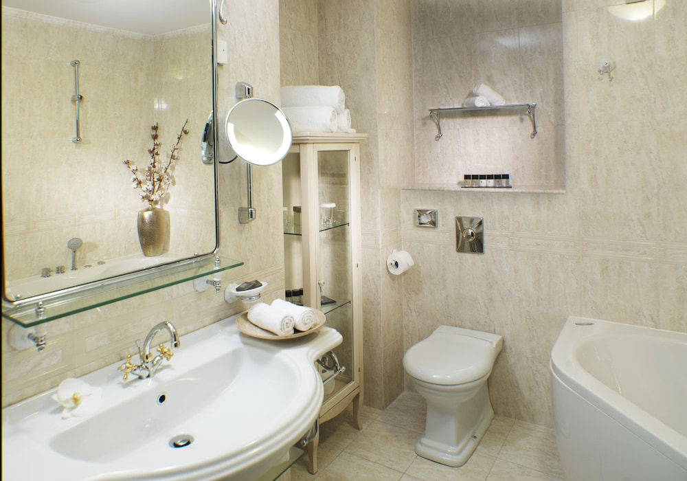 Presidential Suite, Balcony, Lake View