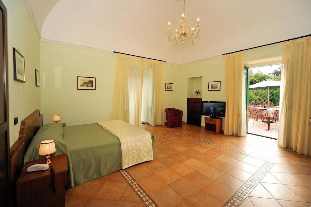 Junior Suite, Balcony photo 3