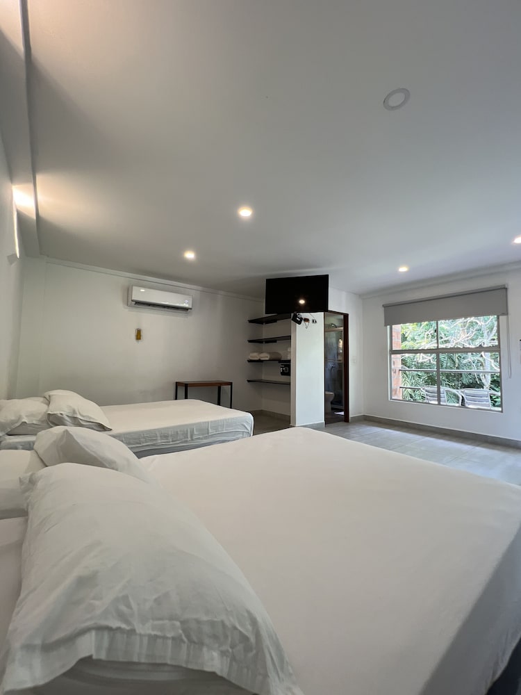 Premium Quadruple Room, 2 Double Beds photo 1