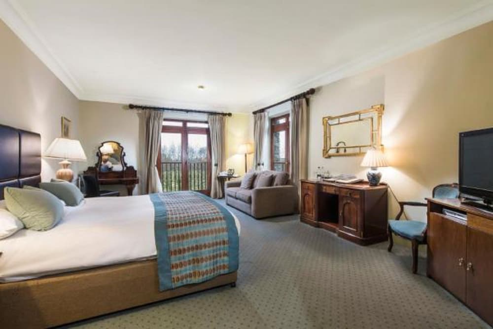 Family Room photo 3