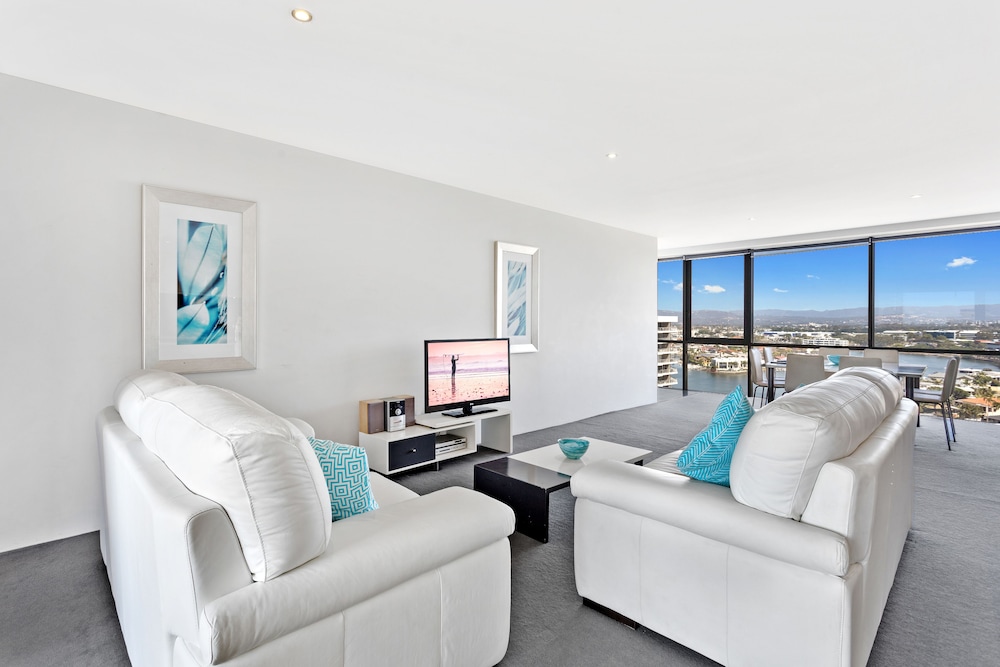 Deluxe Apartment, 2 Bedrooms, 2 Bathrooms, Ocean View (level 12) photo 1