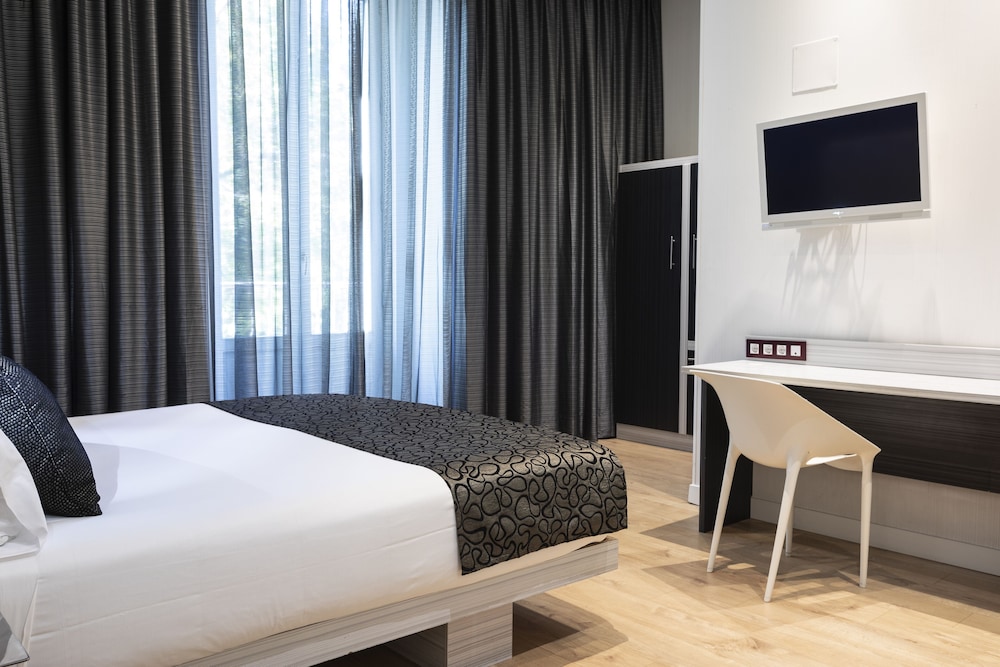 Superior Double Room, Balcony, City View