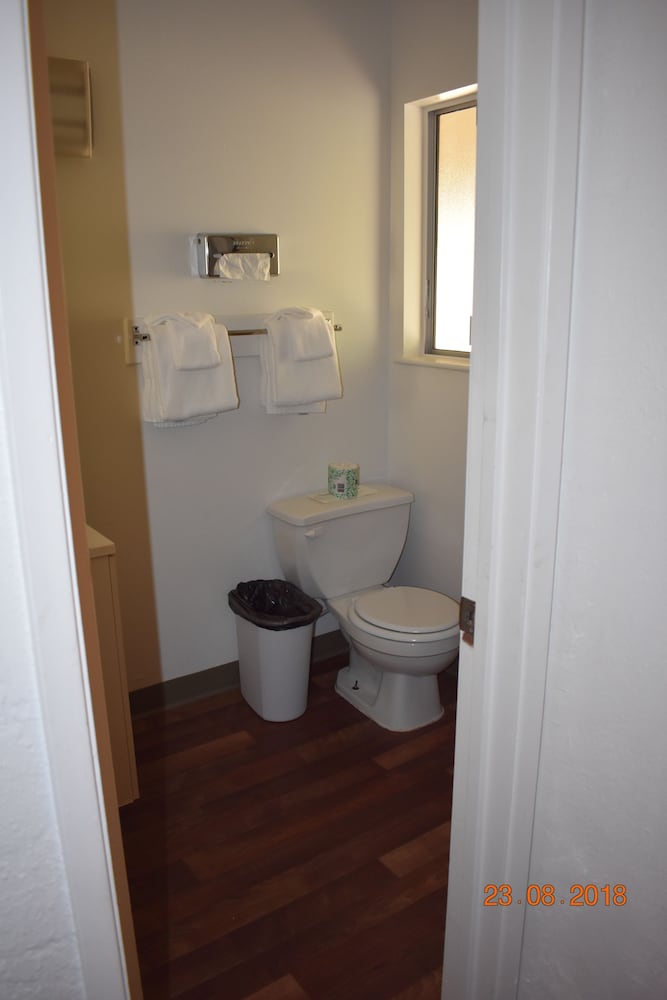 Cabin, 2 Queen Beds photo 2