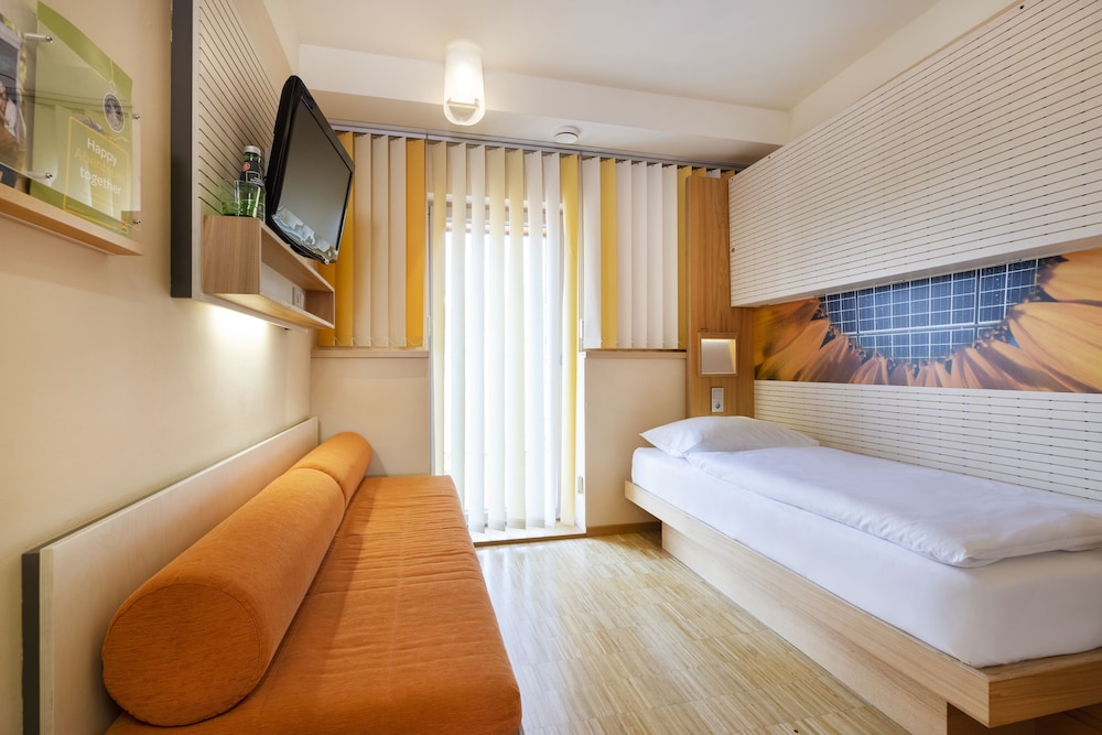 Single Room photo 1