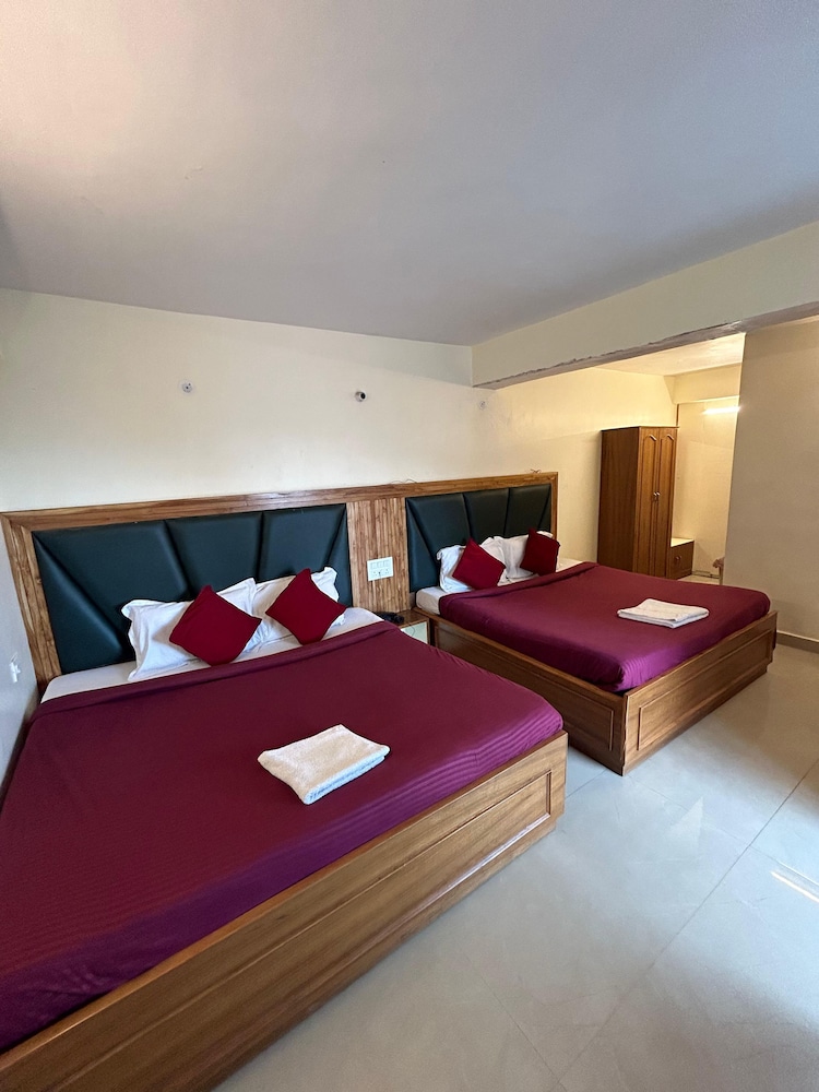 Basic Quadruple Room, Balcony