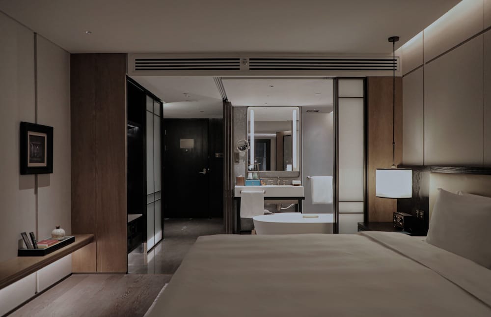 Premier Family Room photo 2