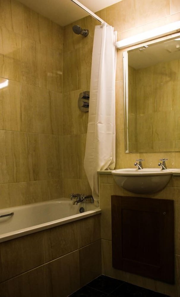 Deluxe Twin Room photo 3