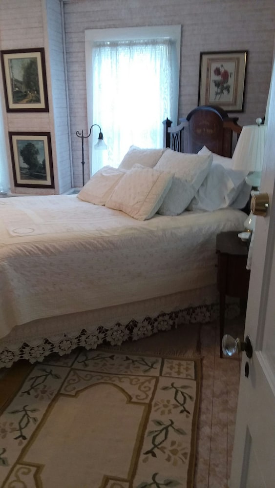 Lexy's room photo 1