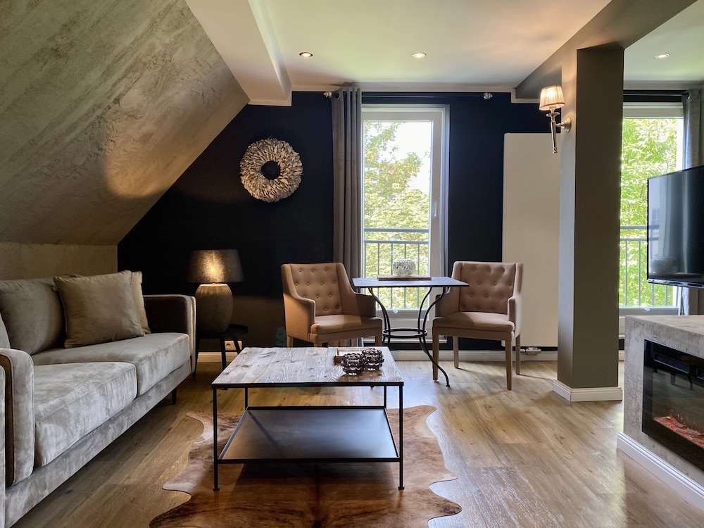 Standard Studio, 1 Double Bed, Fireplace, Garden View