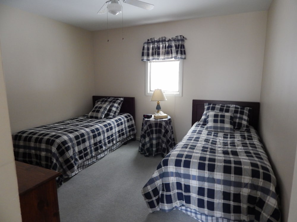 House, 5 Bedrooms photo 2