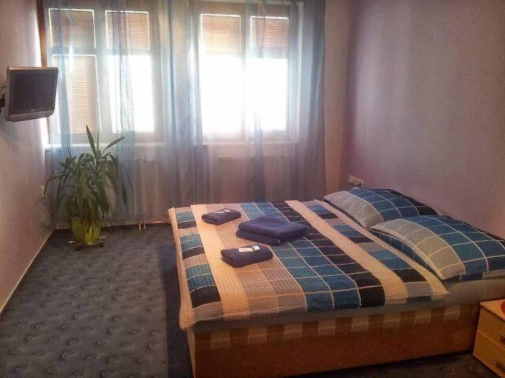 Standard Apartment, Hot Tub, Courtyard Area photo 3
