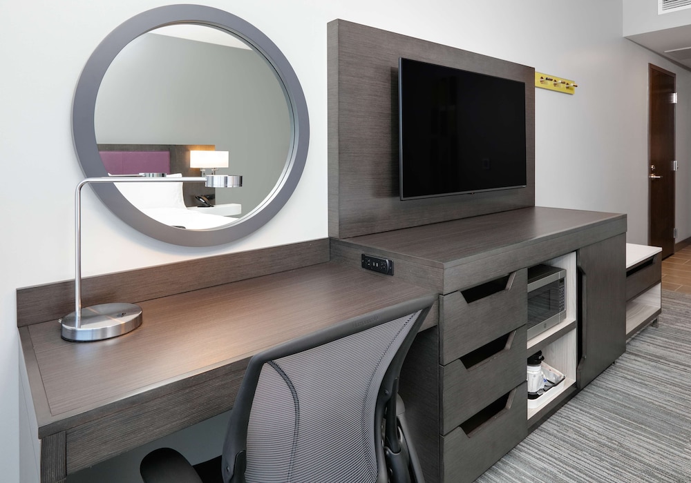 Room, 2 Queen Beds, Accessible (Hearing) - Photo 2