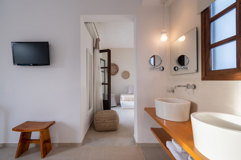 Comfort Suite photo 3