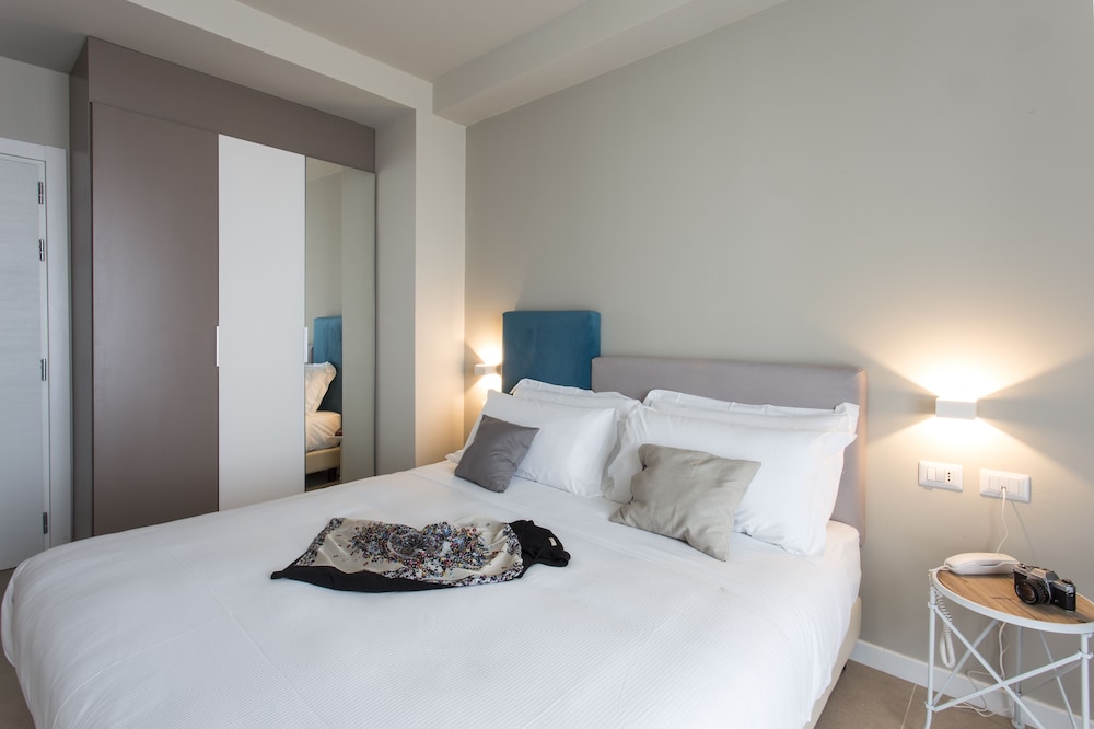 Junior Suite, 2 Bedrooms, 2 Bathrooms, Sea View