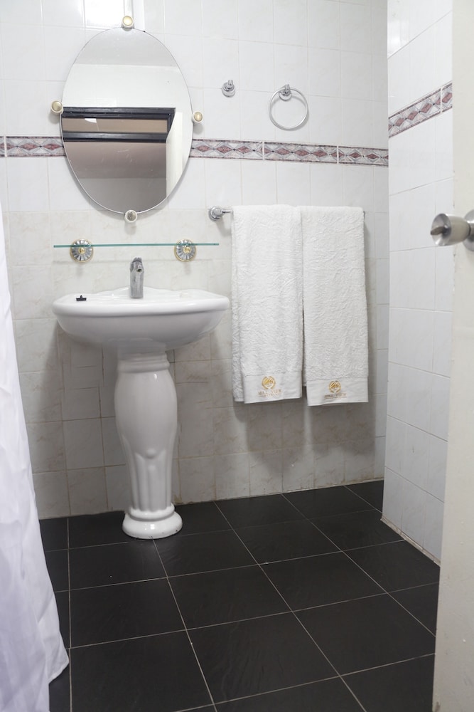Standard Double or Twin Room photo 2