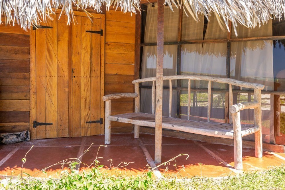 Panoramic Bungalow photo 2