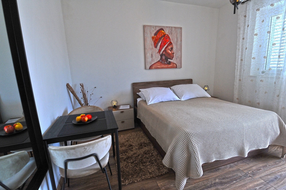 Comfort Double Room, Terrace, Ground Floor photo 3