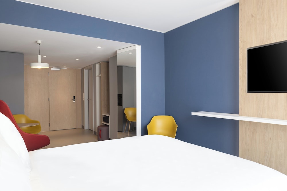 Standard Room, 1 Queen Bed