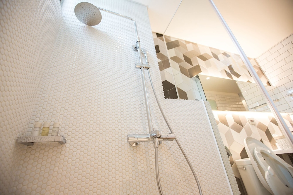 Standard Quadruple Room - Photo 5