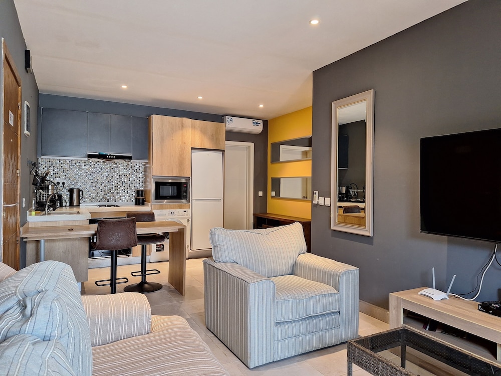 Standard Apartment, Patio, Garden View (D3)