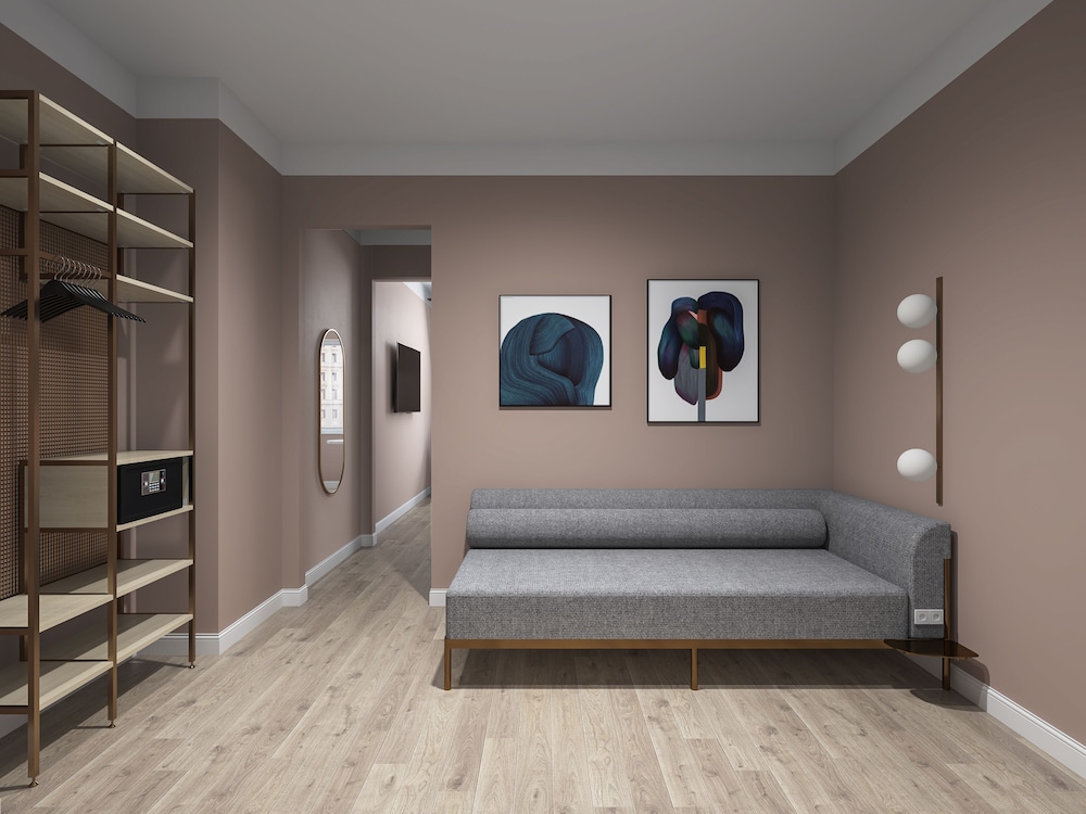 Medium Room with Extra Single Bed photo 3