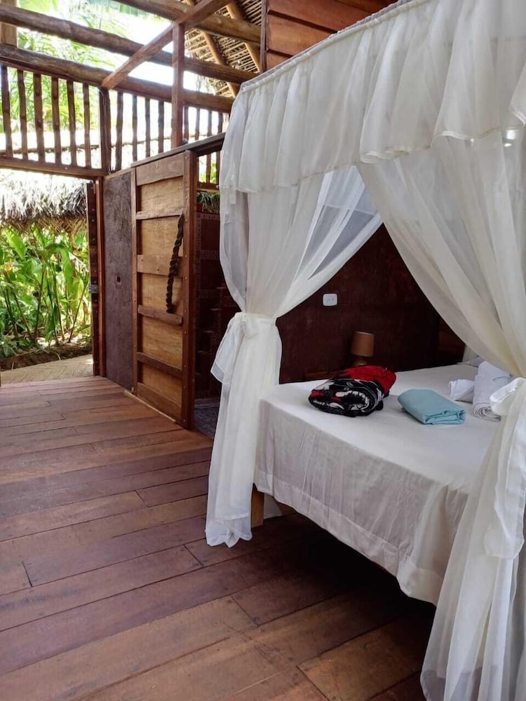 Traditional Bungalow photo 1