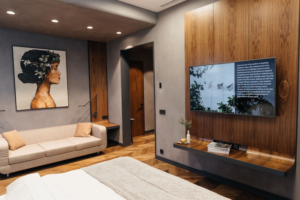 Luxury Suite, 1 King Bed photo 3