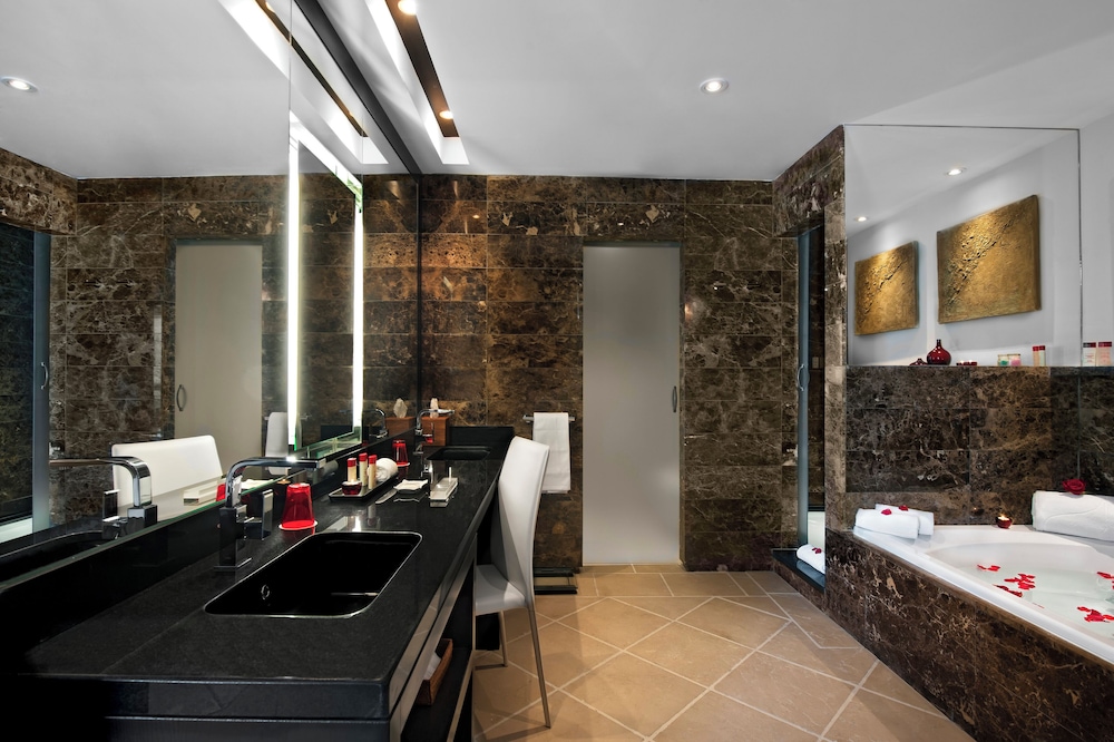 Red Level, Grand Suite, Ocean View