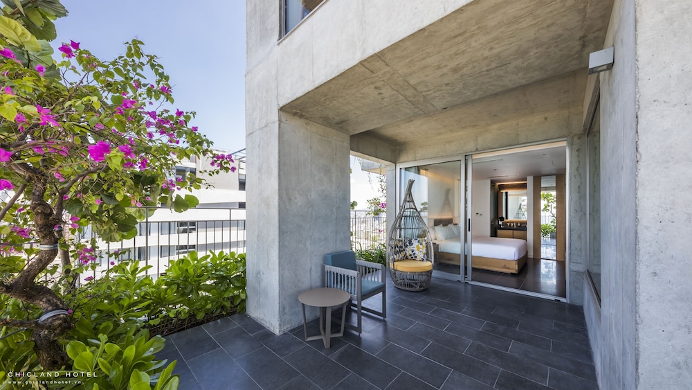 Apartment, 2 Bedrooms, Balcony, Oceanfront photo 3