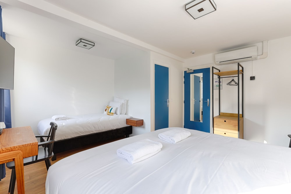Standard Triple Room - Photo 6