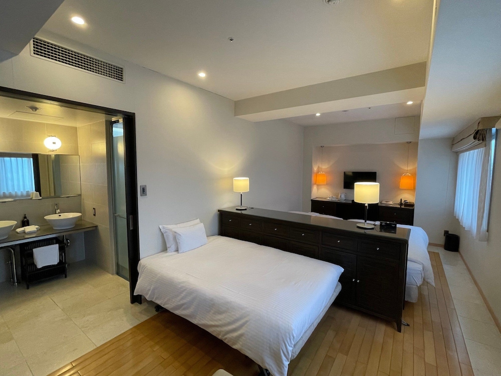 Premier Studio Suite photo 1