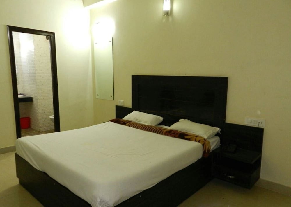 Standard Double Room photo 3