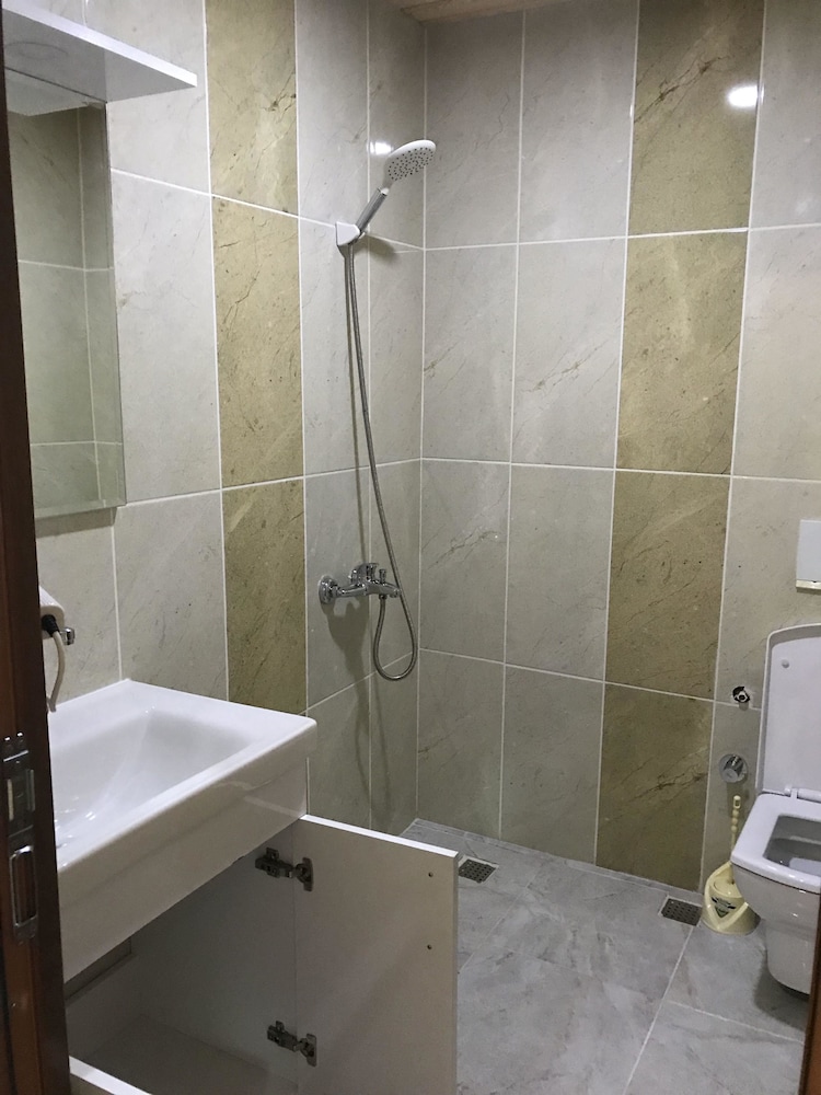 Standard Room, 1 Bedroom, Smoking, Lake View photo 2