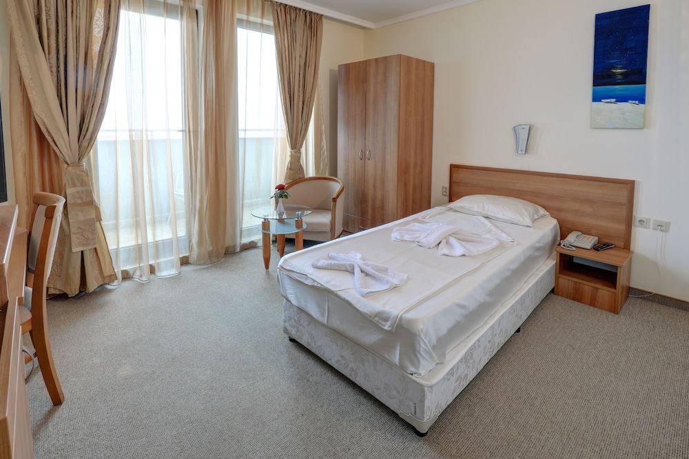 Comfort Single Room, 1 Twin Bed, Sea View