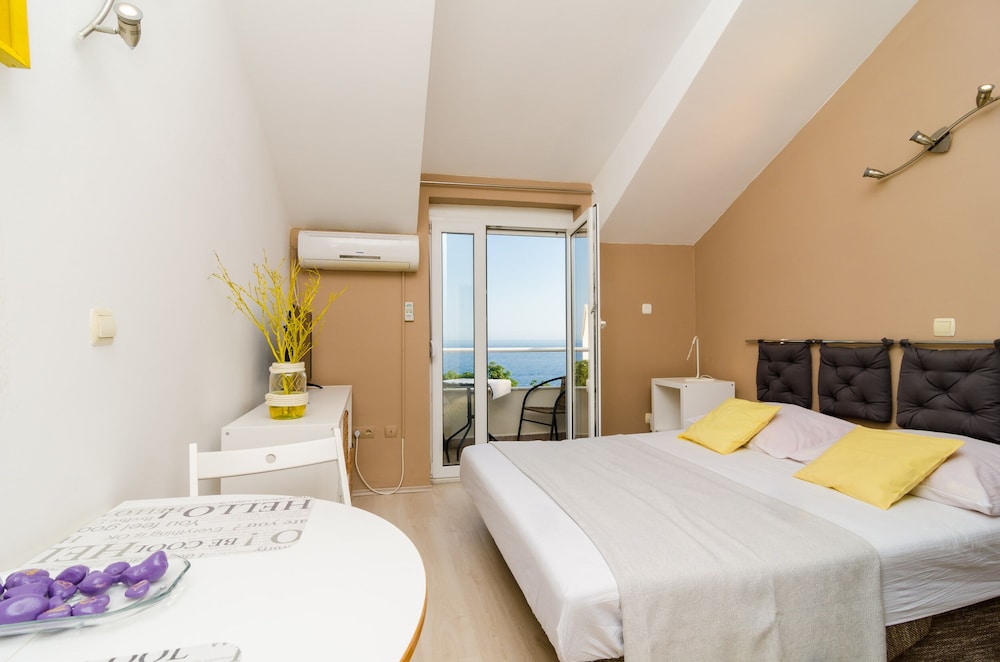 Standard Studio, 1 Double Bed, Balcony