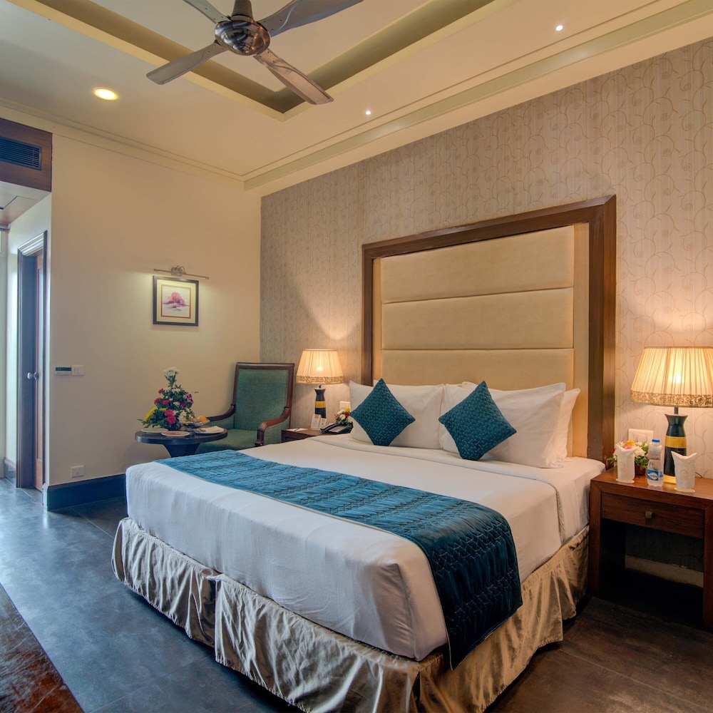 Executive Premier Room - Photo 9