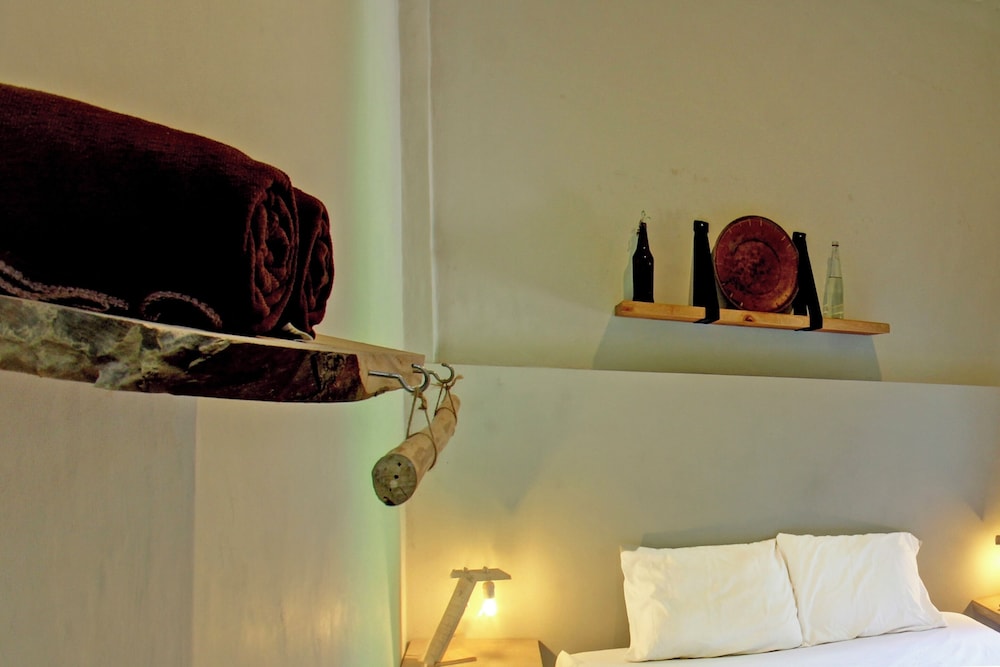 Deluxe Double Room - Photo 8