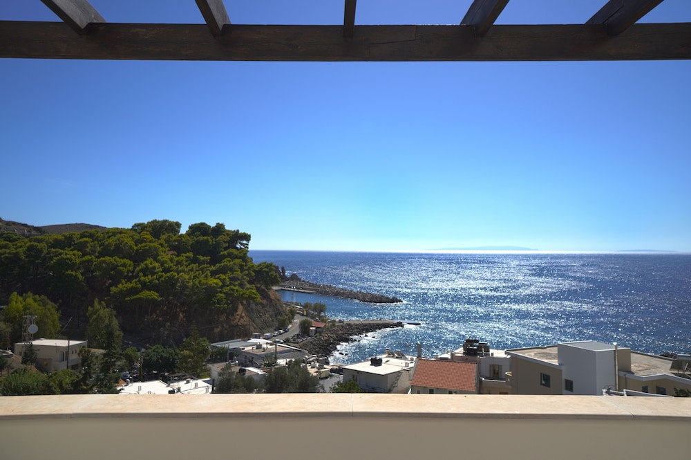 Apartment with Sea View - Photo 16