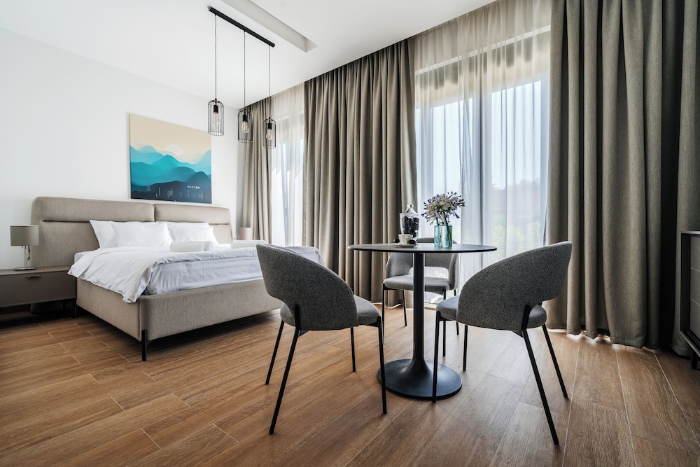 Deluxe Studio, Balcony, Sea View