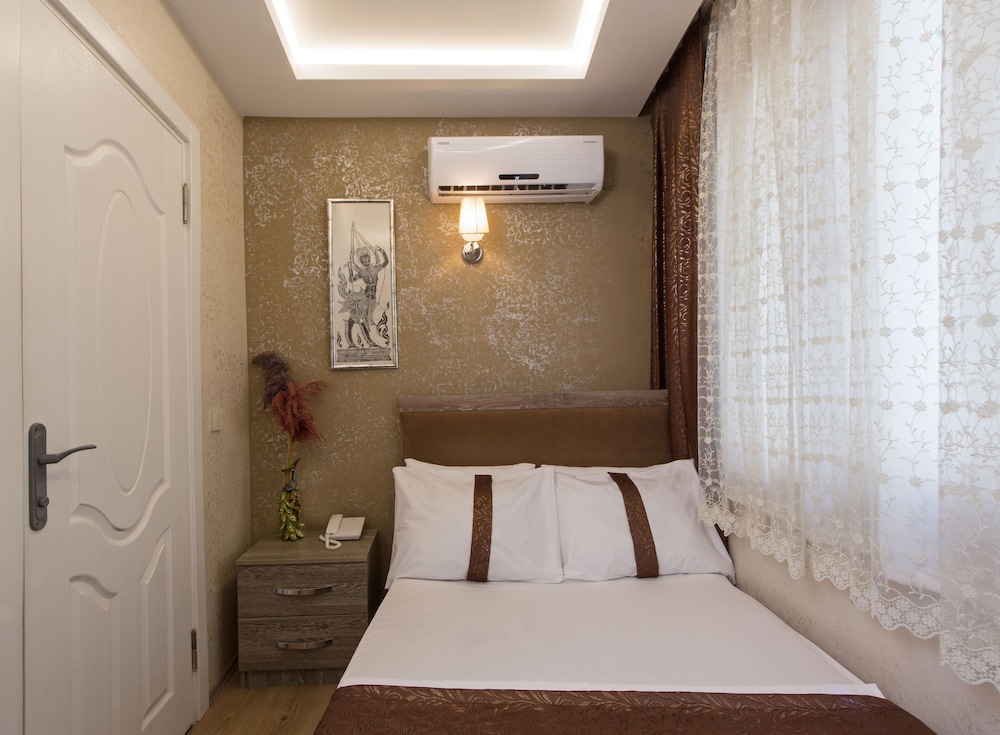 Standard Double Room, City View photo 1