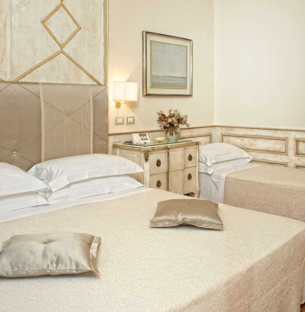 Classic Room, 1 Double or 2 Twin Beds, City View - Photo 11