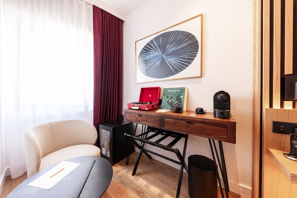 Standard Room photo 3
