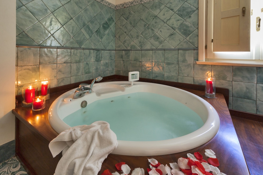 Junior Suite - Photo 1